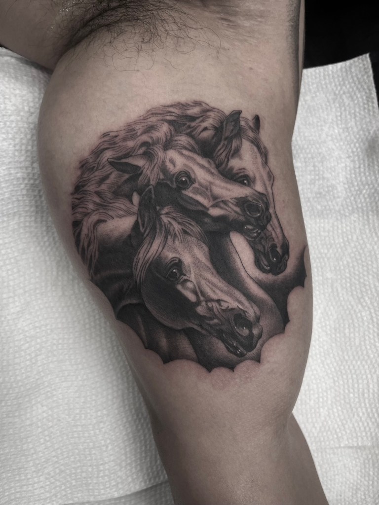 black-and-grey-pharaohs-horses-tattoo