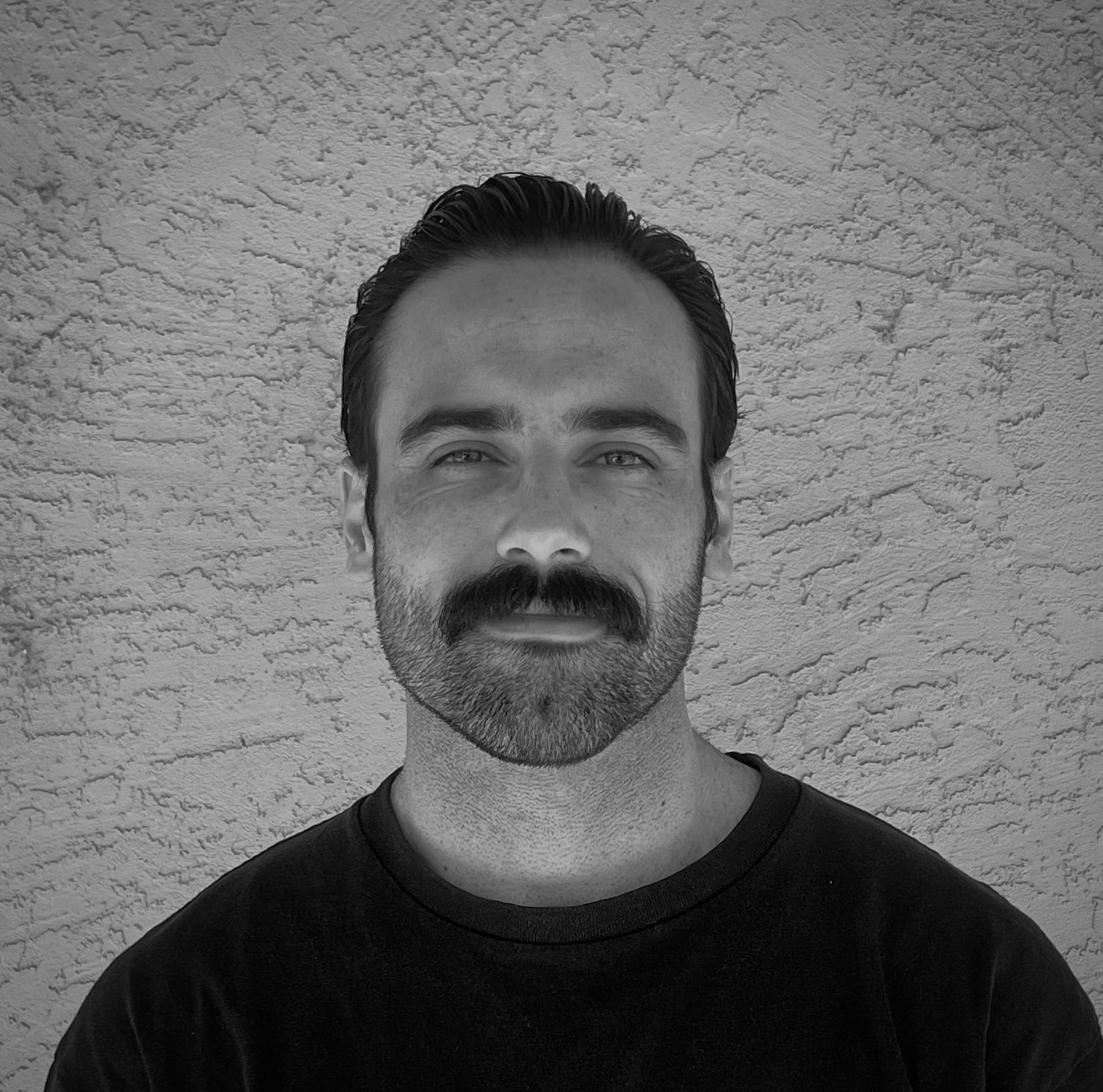 Tristen-schwanz-tattoo-artist-